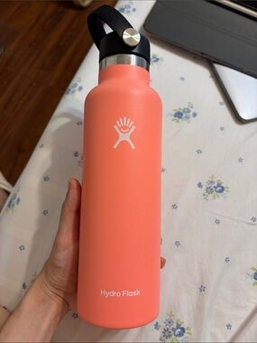 Hydro Flask Coral Pink Bottle with Black Flip Loop